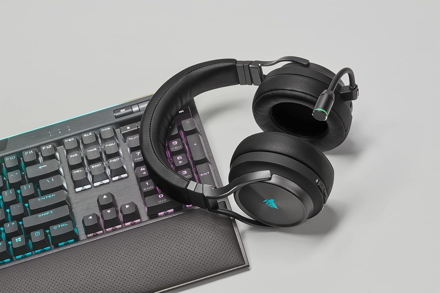 CORSAIR VIRTUOSO RGB WIRELESS XT Multiplatform Gaming Headset With Bluetooth – Dolby Atmos – Omni-Directional Microphone – iCUE Compatible – PC, Mac, PS5, PS4, Nintendo Switch, Mobile – Black - Image 13
