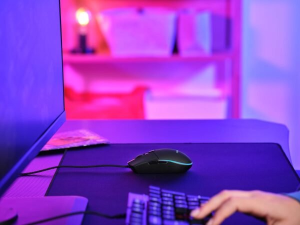 Trust Gaming Keyboard and Mouse Set GXT 838 Azor - Keyboard with QWERTY UK Layout, LED illumination, 8 Key Anti-Ghosting, 12 Multimedia Keys, 800–3000 DPI - Black - Image 9