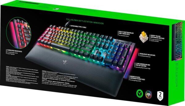 Razer BlackWidow V4 (Green Switch) - Mechanical Gaming Keyboard Chroma RGB (Clicky Mechanical Switches, 6 Dedicated Macro Keys, Doubleshot ABS Keycaps) UK Layout | Black - Image 11